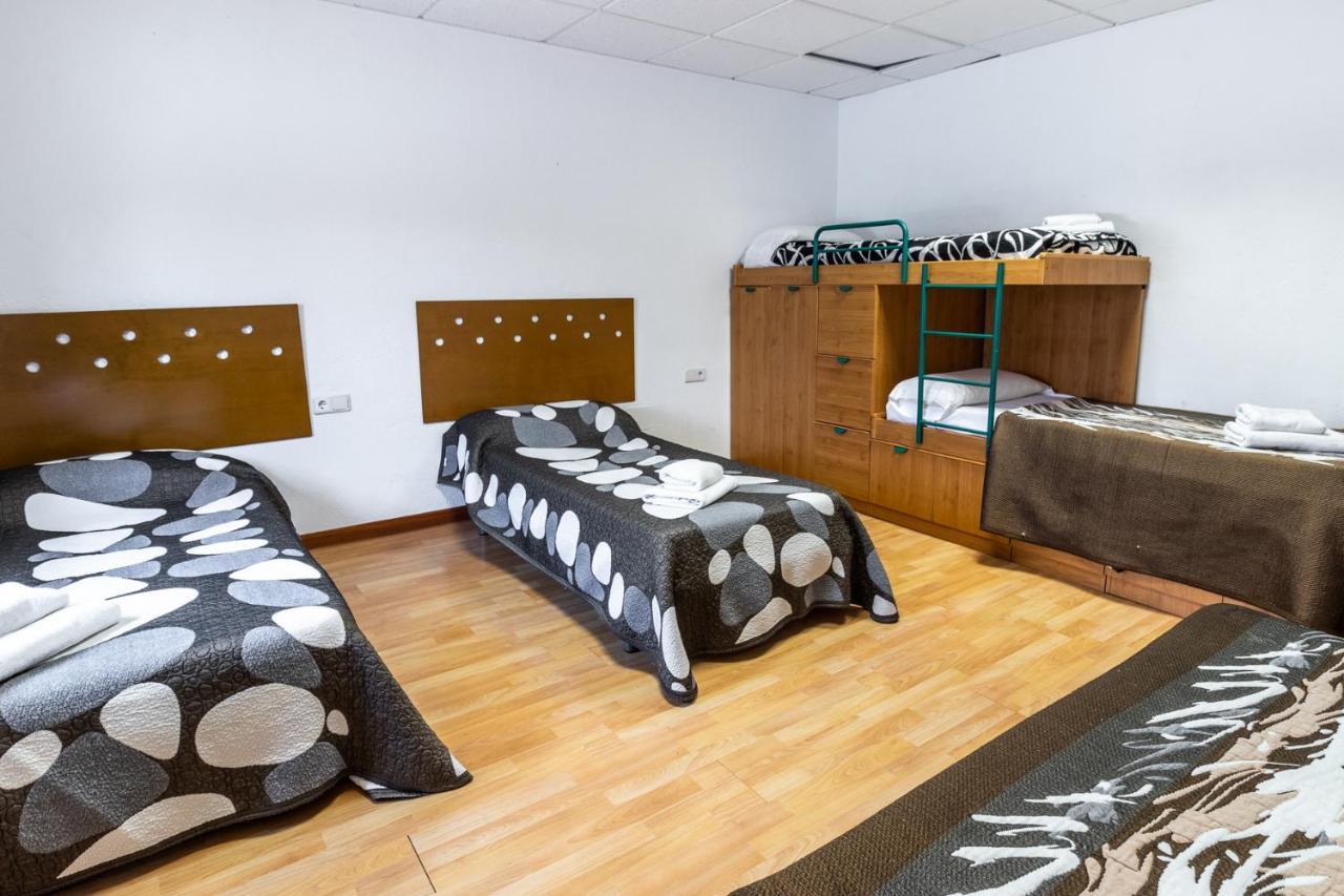 Can Buganto Amplia Casa Con Piscina Y Jardin Llambillas 외부 사진